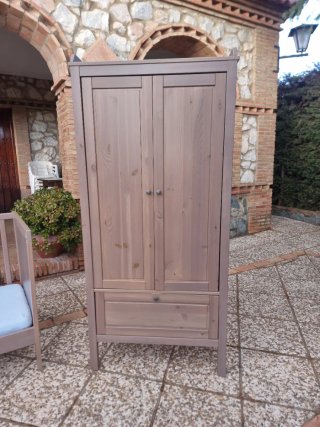 Cama infantil de madera