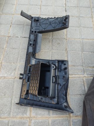 Tapa fusibles VW Golf 7 bajo volante