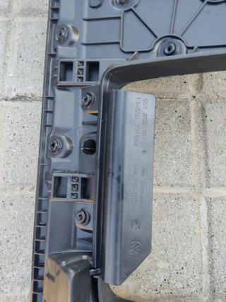 Tapa fusibles VW Golf 7 bajo volante