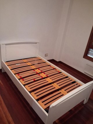 Cama 1.10m Blanca y Madera
