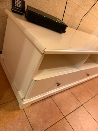 Vendo conjunto de aparador y mueble de TV en color