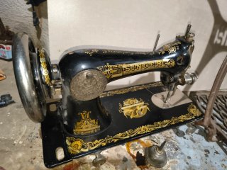 Máquina de coser Singer antigua