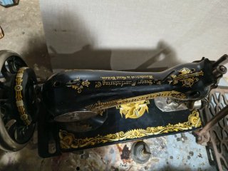 Máquina de coser Singer antigua