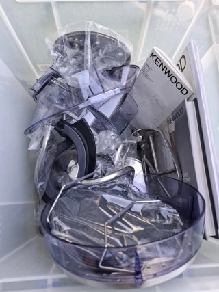 Robot Cocina Kenwood KM086 + Batidora