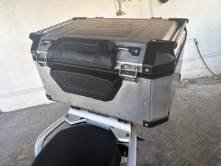 Baúl Moto Givi Trekker Outback 58L
