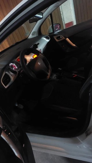 Citroen C3 1.4 VTi Con etiqueta C