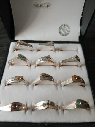 Lote 11 Anillos Plata con Piedras