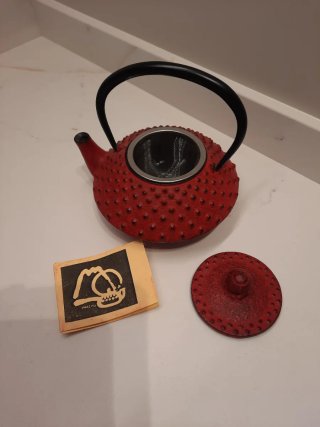 Set di 3 teiere: rossa, blu e bianca