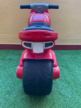 Moto correpasillos infantil