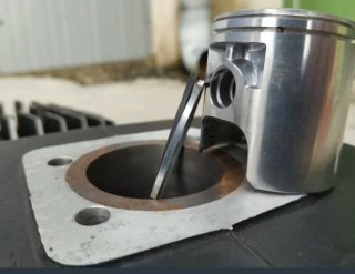 Kit Metra Derbi Cilindro y Pistón de 74cc