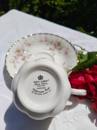 Tazza da tè Royal Albert Victoriana Rose