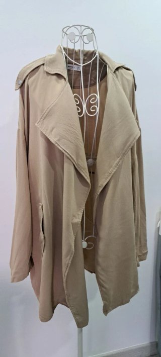 Chaqueta fluida Mango