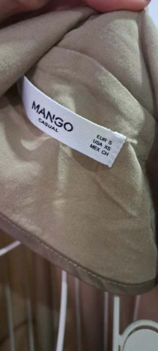 Chaqueta fluida Mango