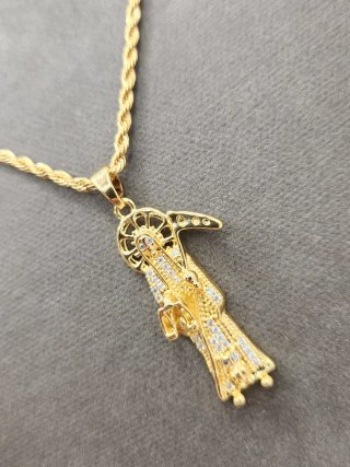 Colgante Santa Muerte Baño Oro Acero Quirúrgico