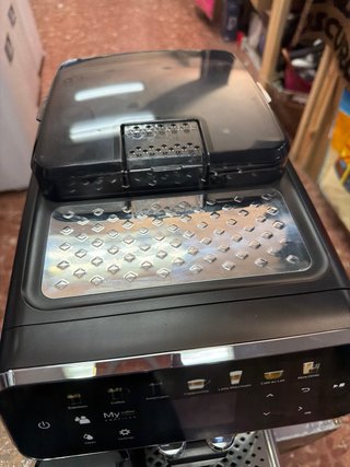 Macchina da caffè Philips Serie 5400 LatteGo superautomatica