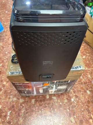 Macchina da caffè Philips Serie 5400 LatteGo superautomatica