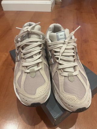 Zapatillas New Balance 1906R Beige/Plata
