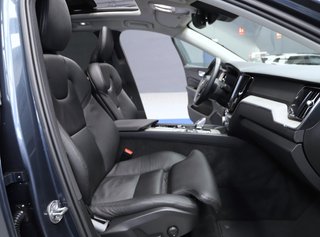 Volvo XC60 2022