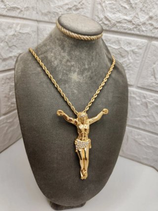Colgante Cristo Acero Quirúrgico Chapado Oro