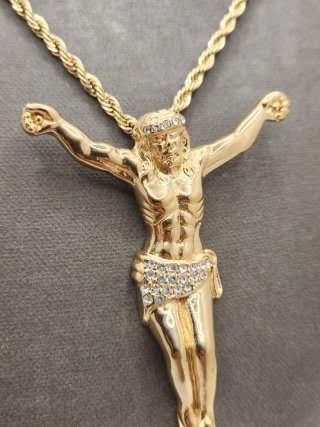 Colgante Cristo Acero Quirúrgico Chapado Oro