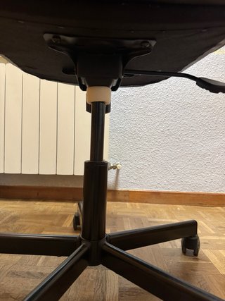 Silla de oficina negra