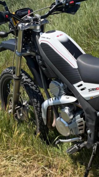Rieju Tango 125 Enduro Negra/Blanca