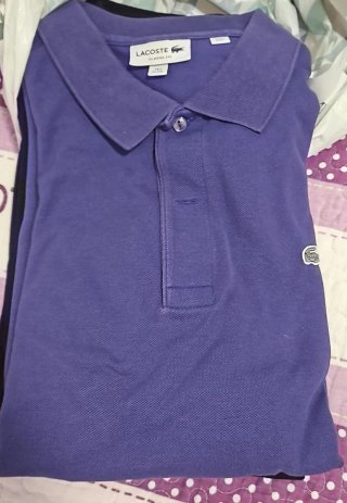 Polo Lacoste Negro y morado