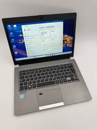 Toshiba i5 8gen 8GB RAM 256GB SSD Win 11