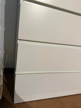 Cajonera blanca de madera Recogida en Calvià