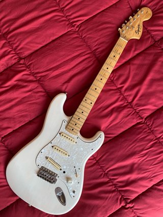 Squier Stratocaster Affinity 70s Blanca