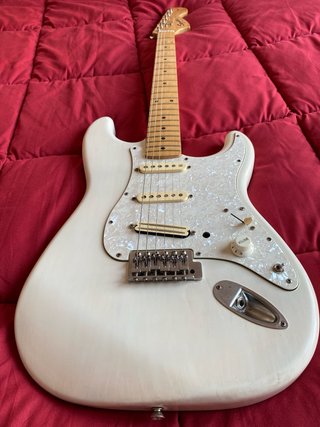 Squier Stratocaster Affinity 70s Blanca