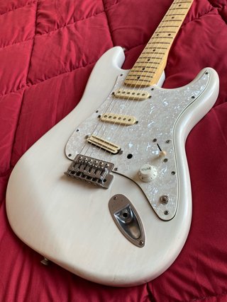 Squier Stratocaster Affinity 70s Blanca