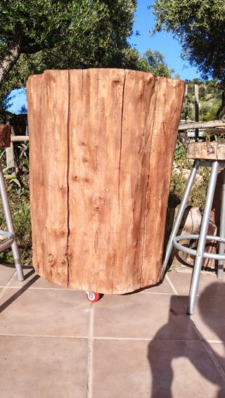 Mesa tronco de Olmo y taburetes de madera pino
