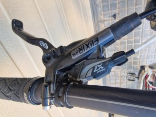 Bicicleta BTT Specialized