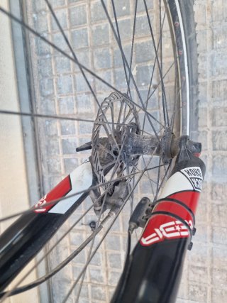 Bicicleta BTT Specialized