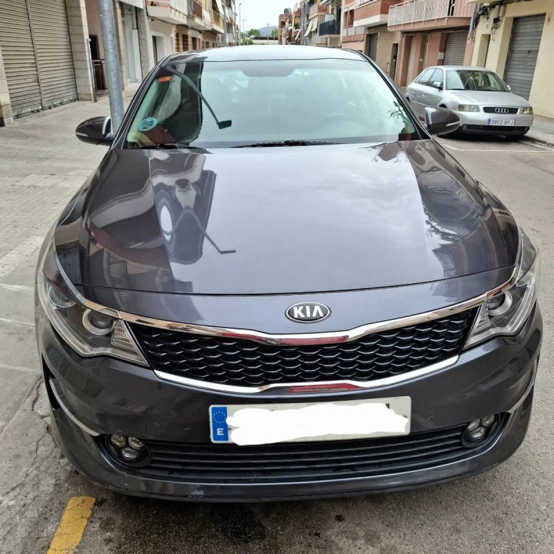 KIA Optima 2017 - foto 1