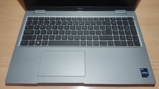 Portátil Dell Latitude 5530. i7, 32 RAM, NVIDIA