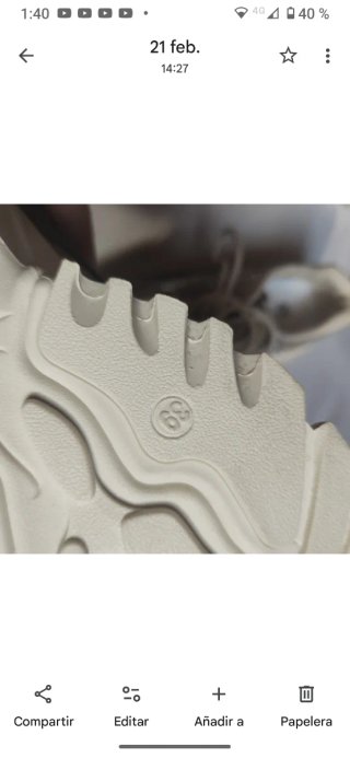 Zapatillas deportivas beige y verde talla 39
