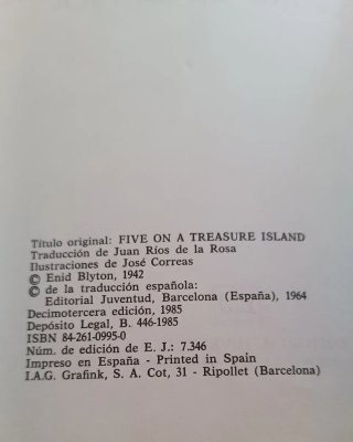 Libro Los cinco y el tesoro de la isla (1985)