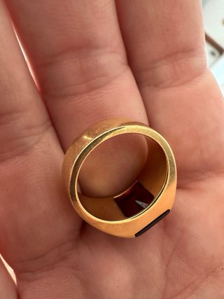 Anillo Cartier Tank 18k Oro y Piedra Roja