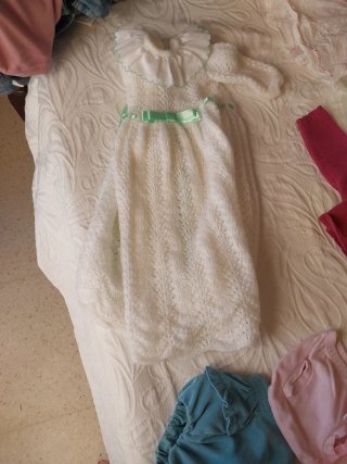 Lote Ropa Bebé Reborn alguna antigua echa a mano