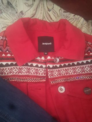 Chaqueta Desigual Roja y Azul
