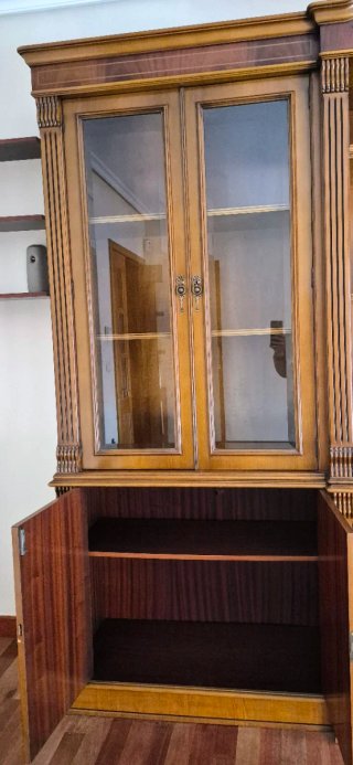 Mueble de salón de madera