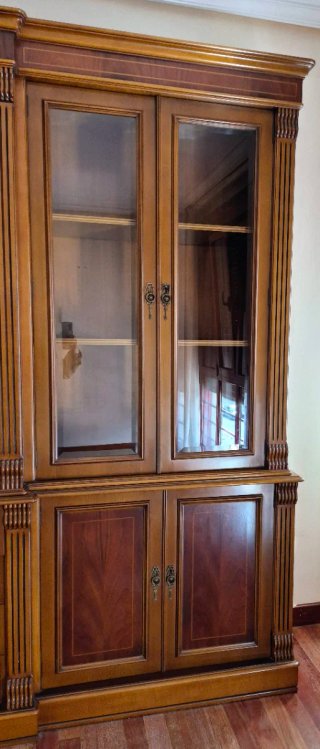 Mueble de salón de madera