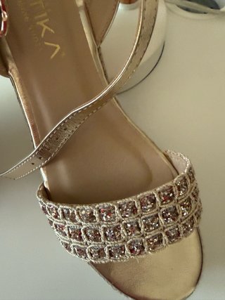Sandalias Ettika doradas verano