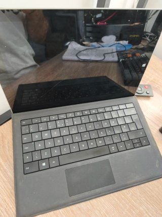 Microsoft Surface 1631 pantalla rota