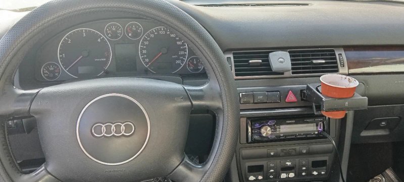 Audi A6 2002 - foto 1