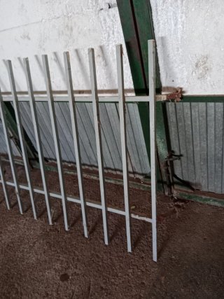 Reja de ventana metálica