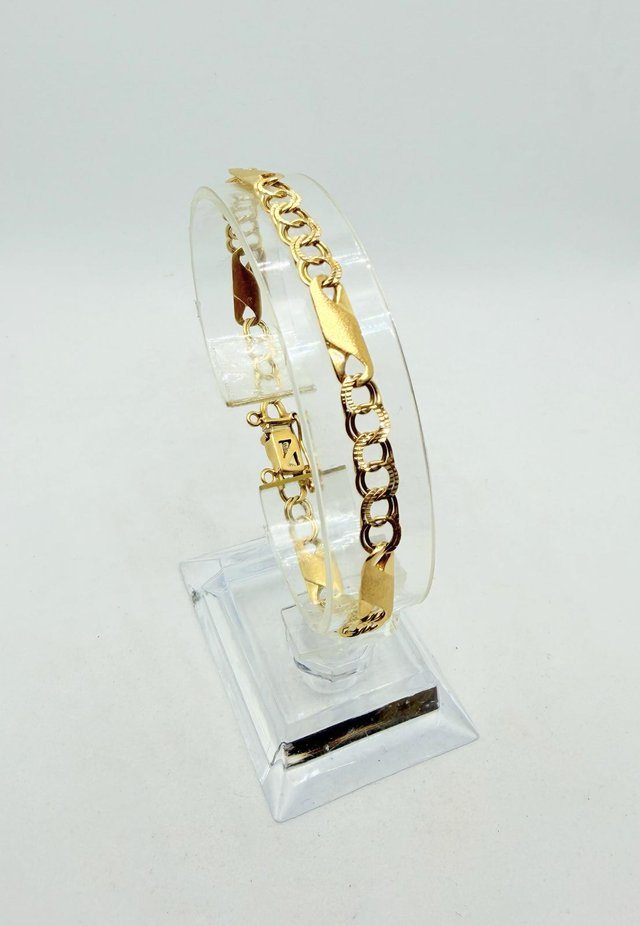 Pulsera Barbada de oro de 18k, 9.64 g, 20.5 cm.