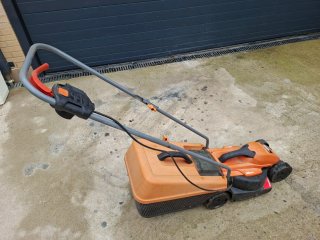Cortacésped Black & Decker 32cm E-Drive
